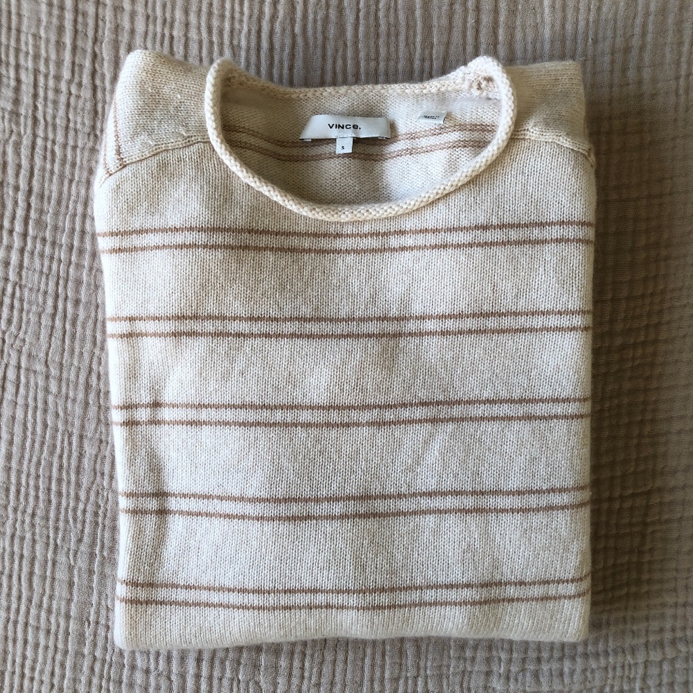 SOLD - Cashmere and wool Vince sweater